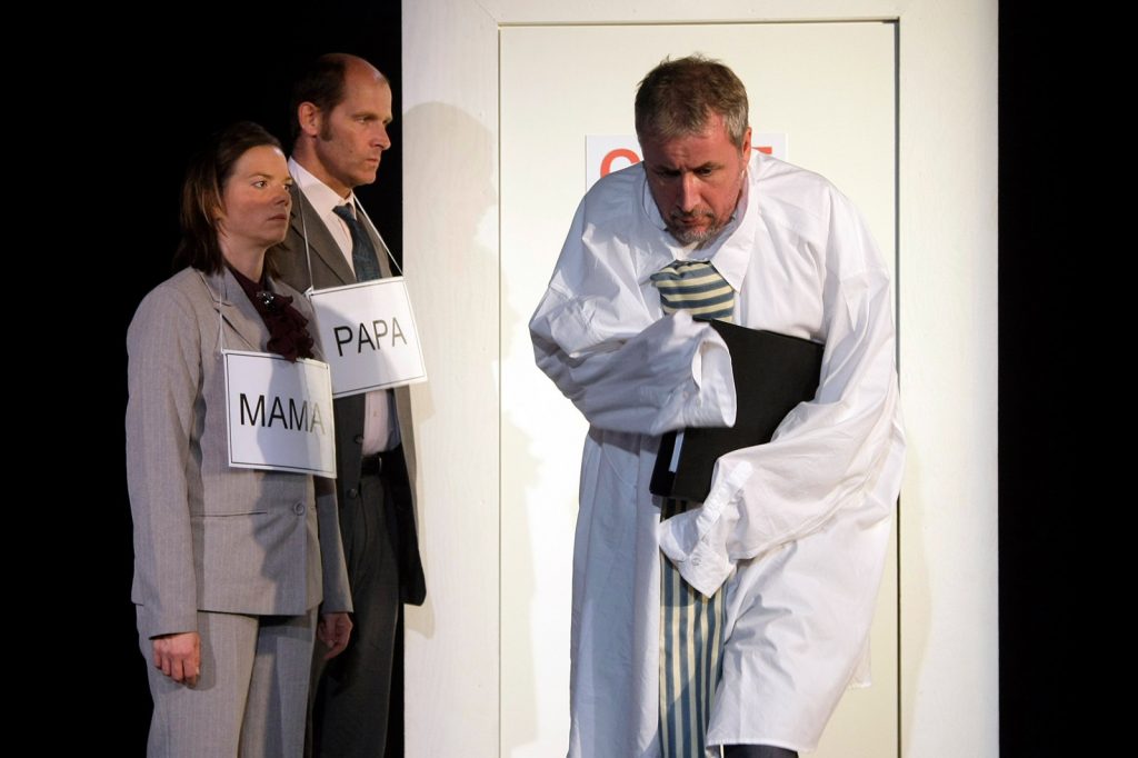 theater im enovum in Lüneburg Stück Bandscheibenvorfall