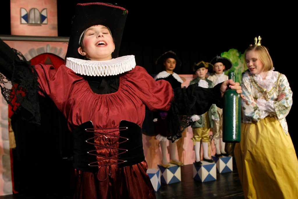 theater im enovum in Lüneburg Weihnachtsmärchen Drosselbart