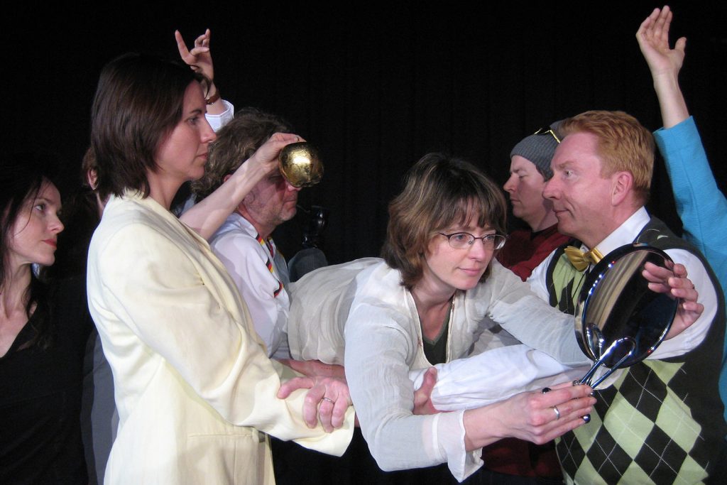 theater im enovum Stück Glück gehabt Ein Stück vom Glück