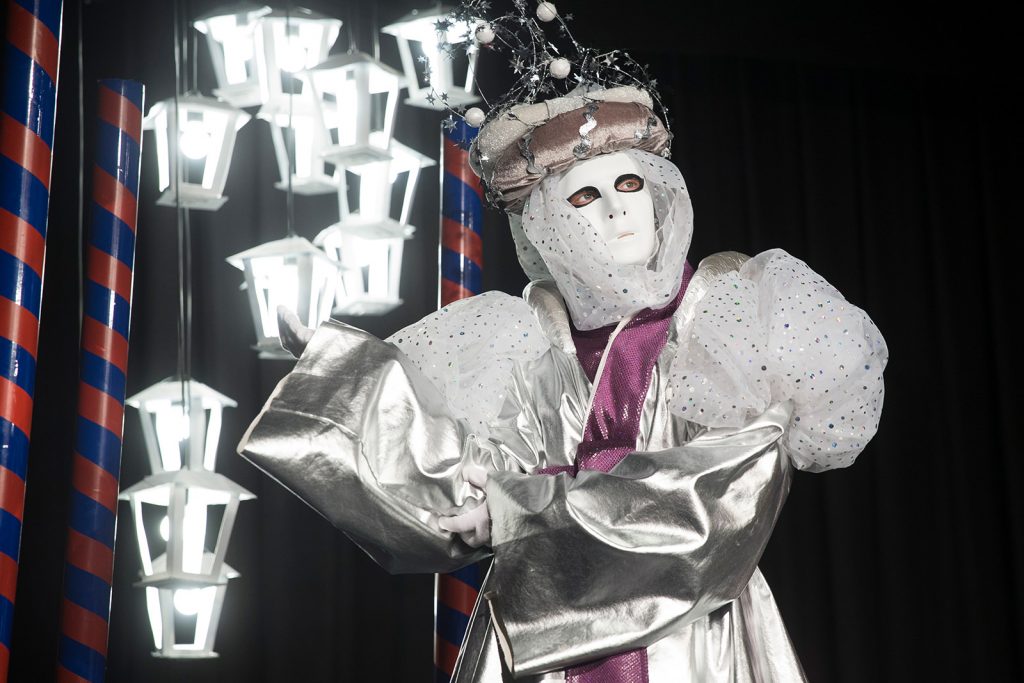 theater im enovum in Lüneburg Kindertheater Weihnachtsmärchen