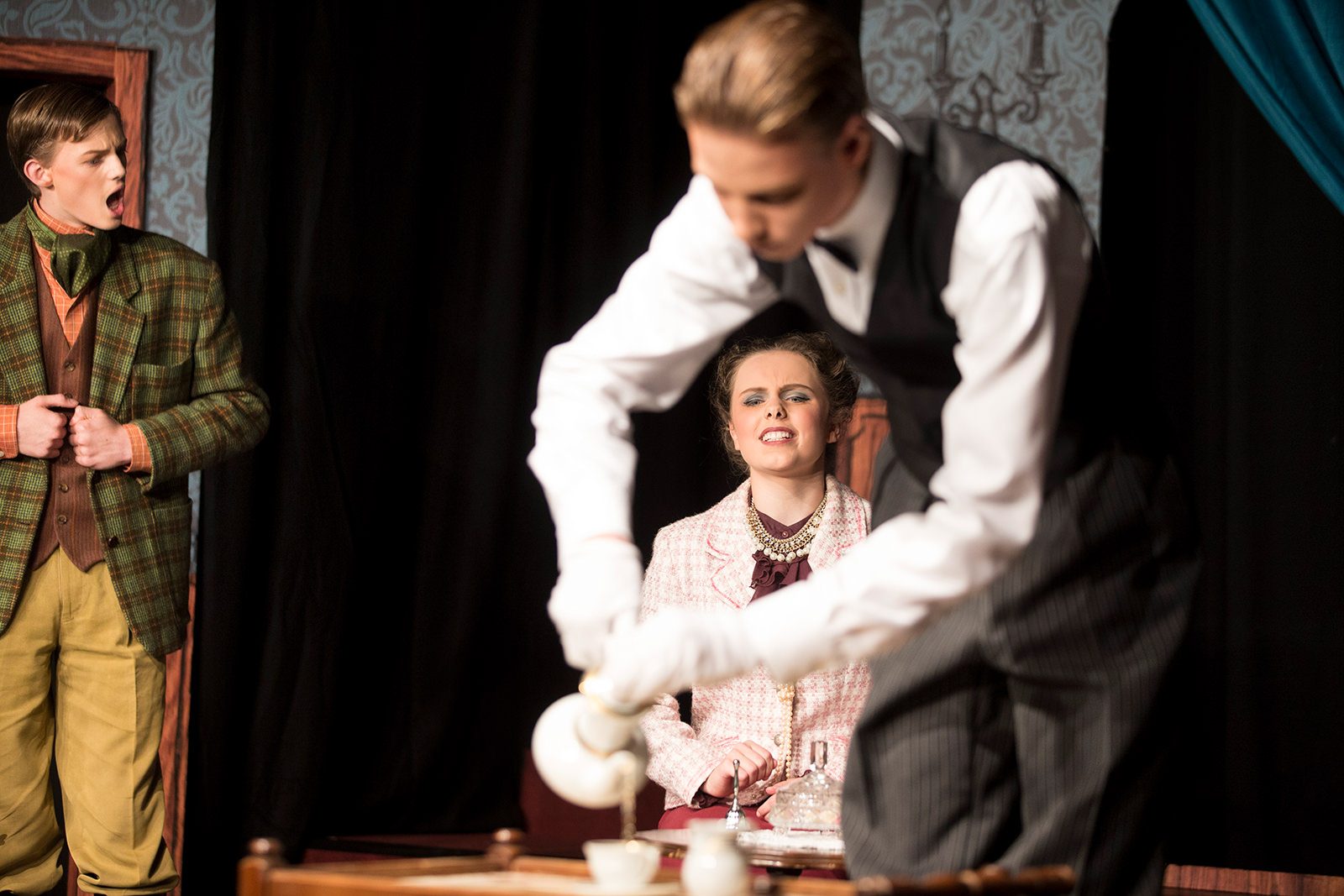 theater im enovum in Lüneburg Aufführung Das indische Tuch