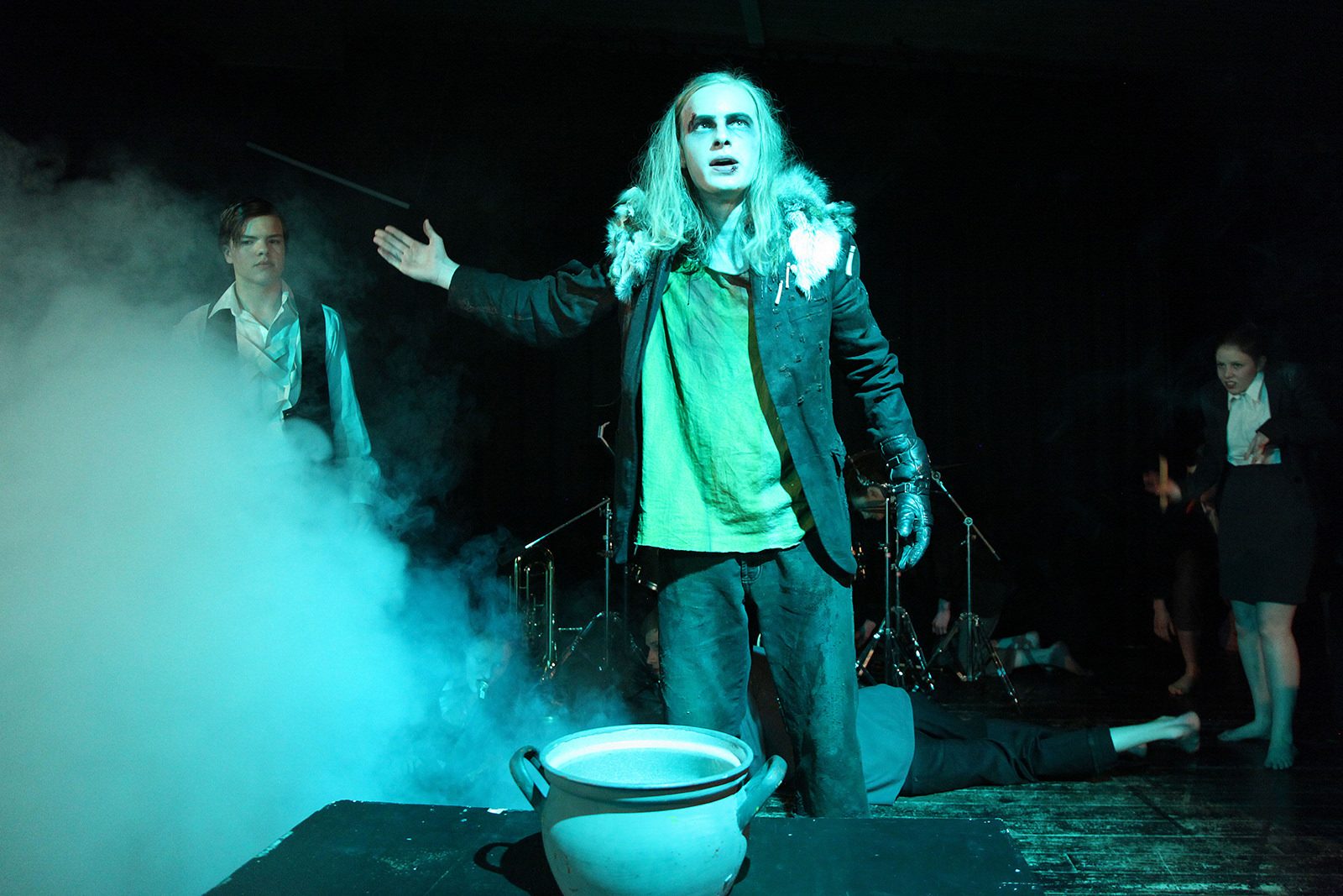 theater im enovum in Lüneburg Stück Jekyll and Hyde