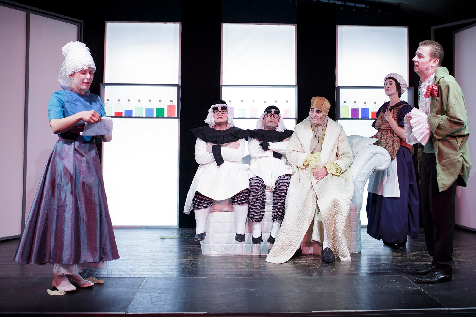 theater im enovum in Lüneburg Aufführung Der eingebildete Kranke