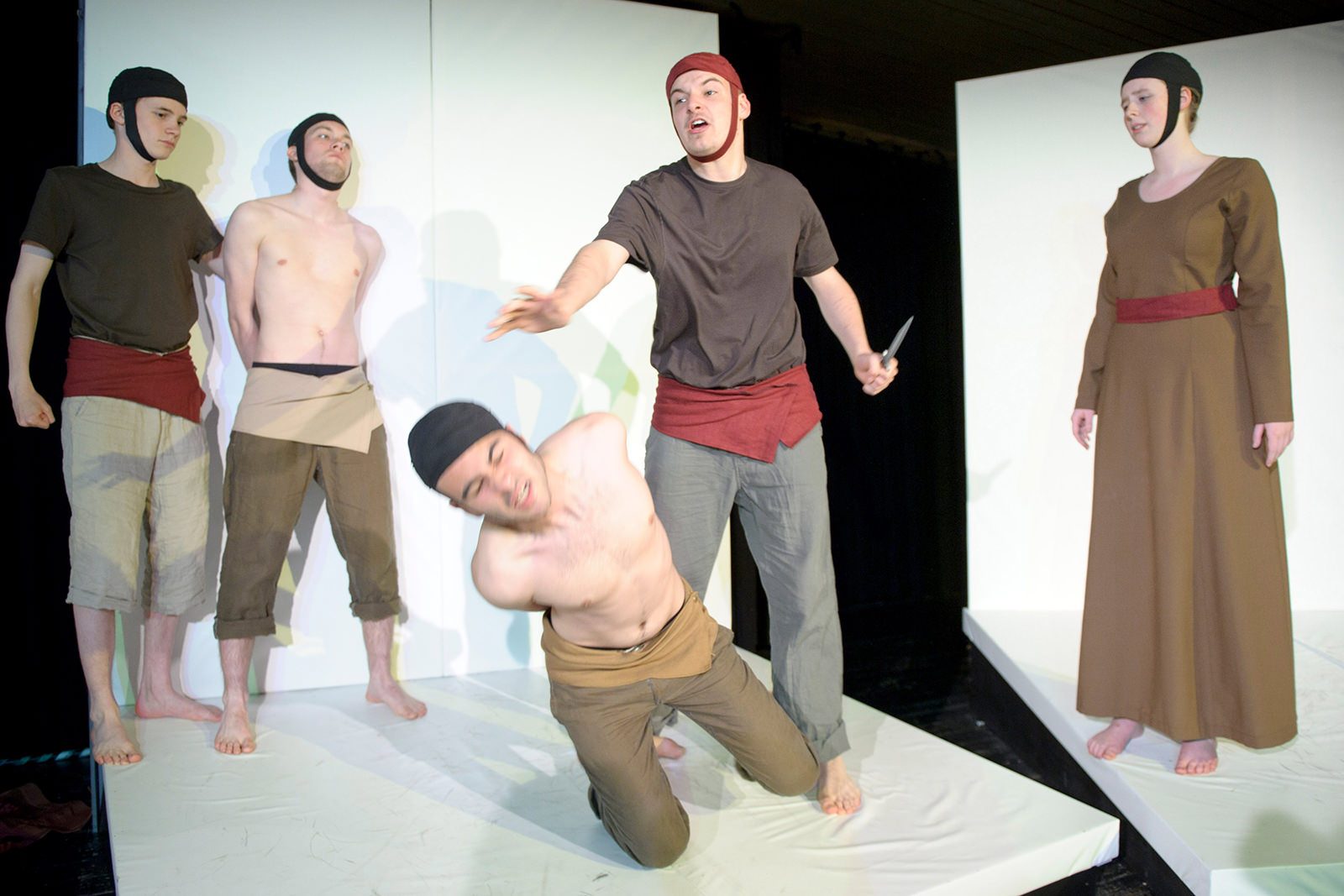 Theatertück im enovum in Lüneburg Mamma Medea