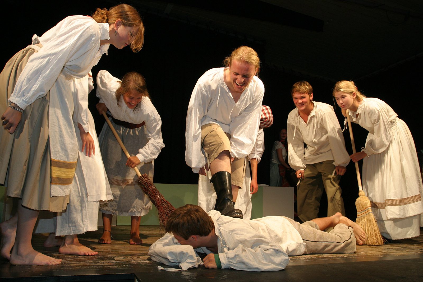 theater im enovum in Lüneburg Stück Peer Gynt