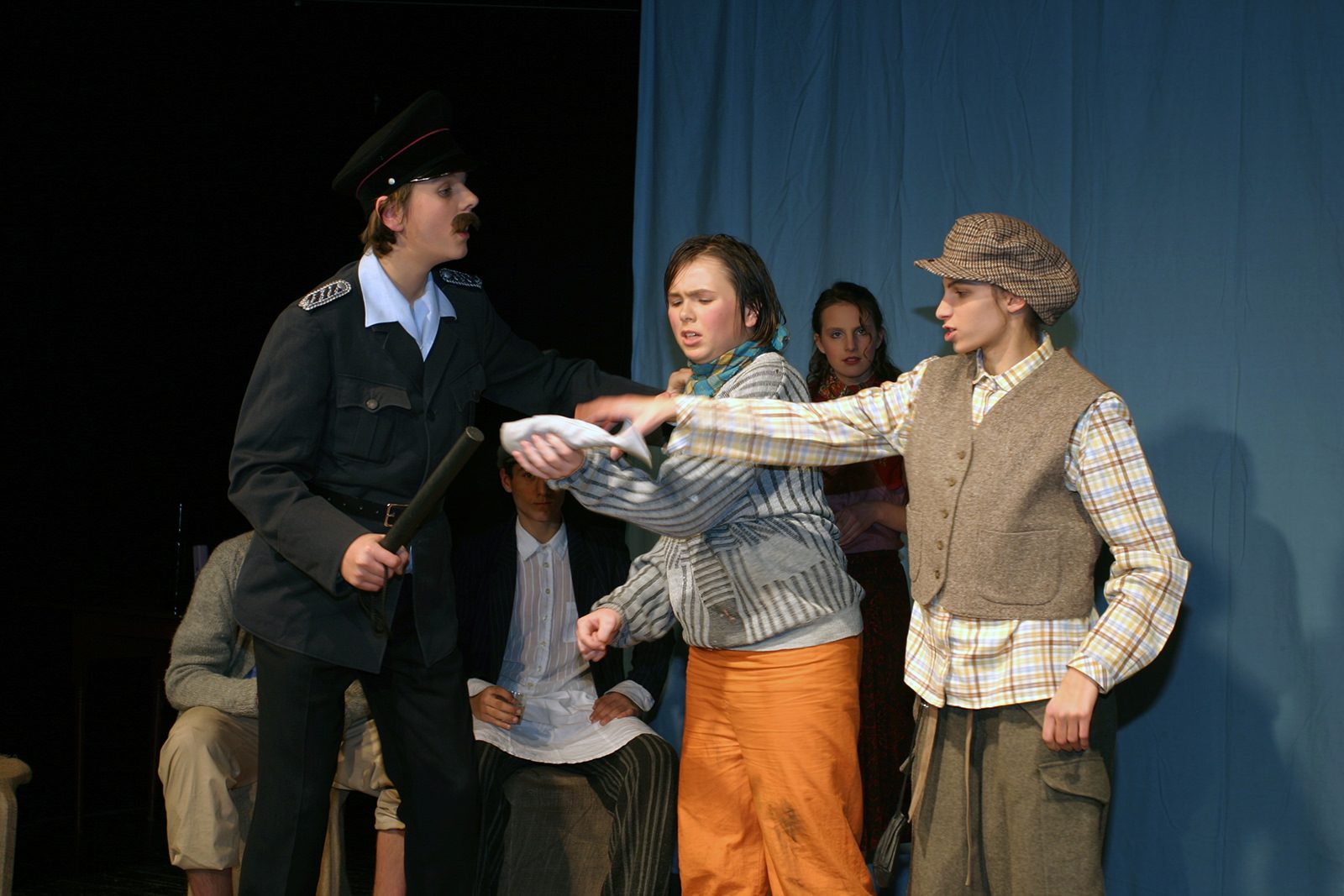 Theatertück im enovum in Lüneburg Die rote Zora