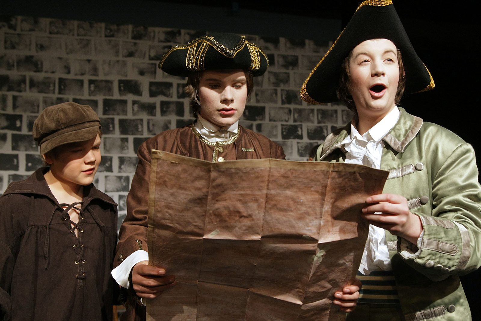 Theatertück im enovum in Lüneburg Die Schatzinsel