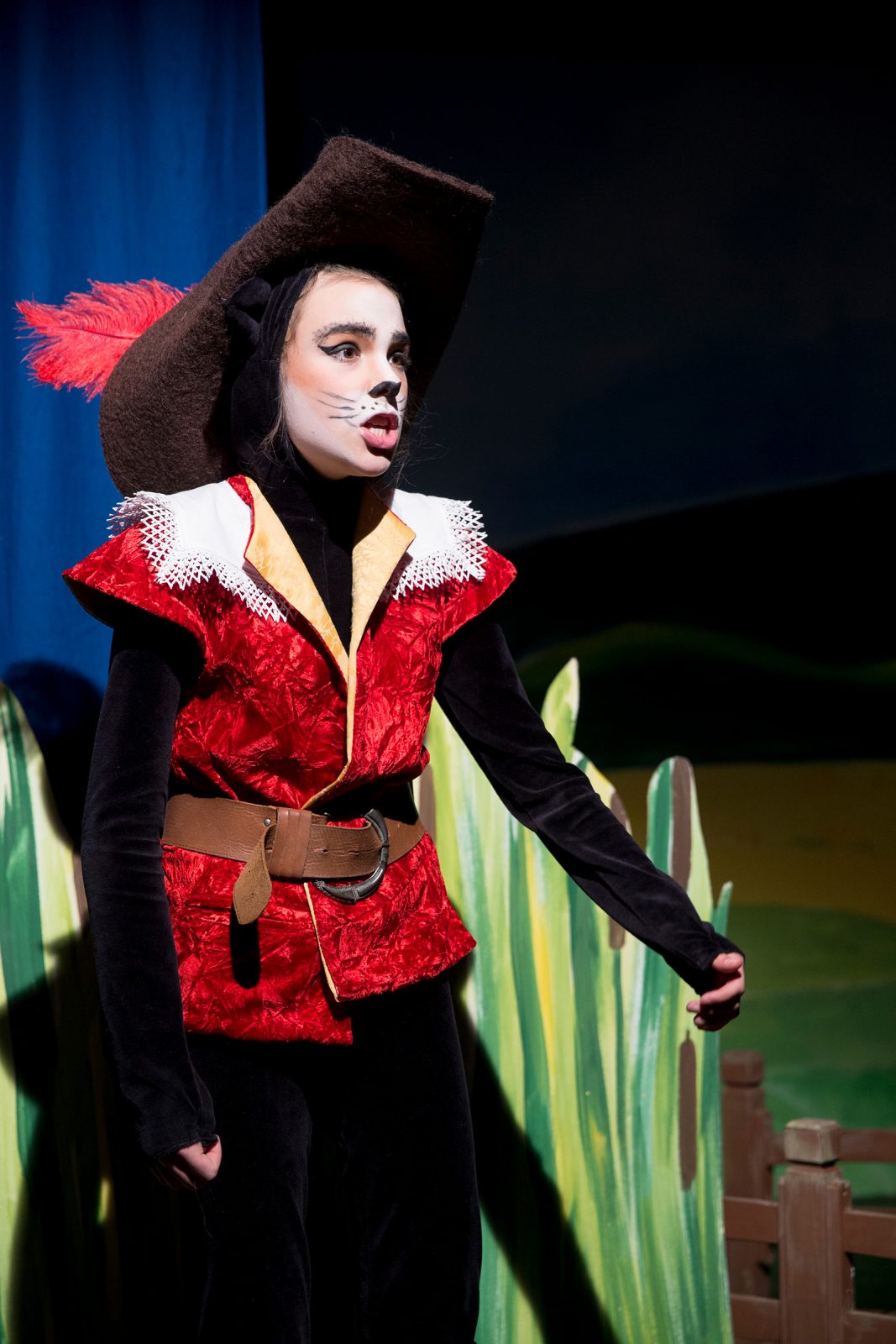 theater im enovum in Lüneburg Aufführung Der gestiefelte Kater