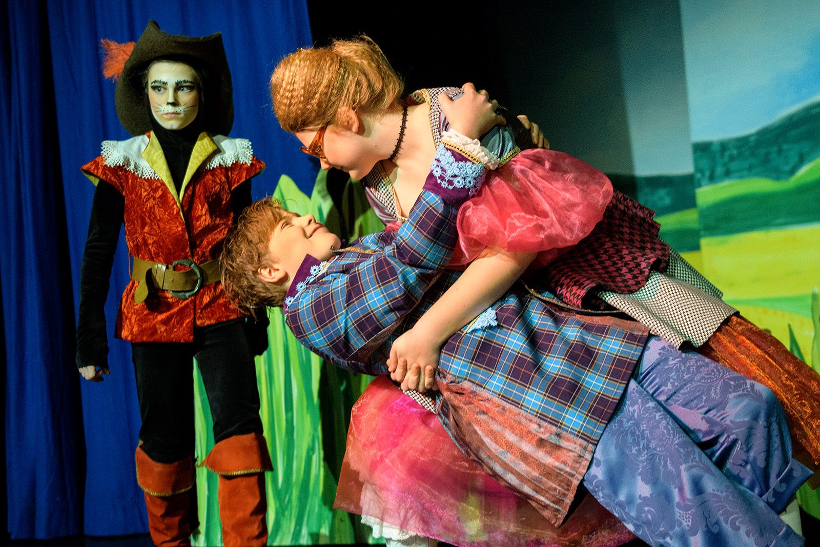 theater im enovum in Lüneburg Aufführung Der gestiefelte Kater