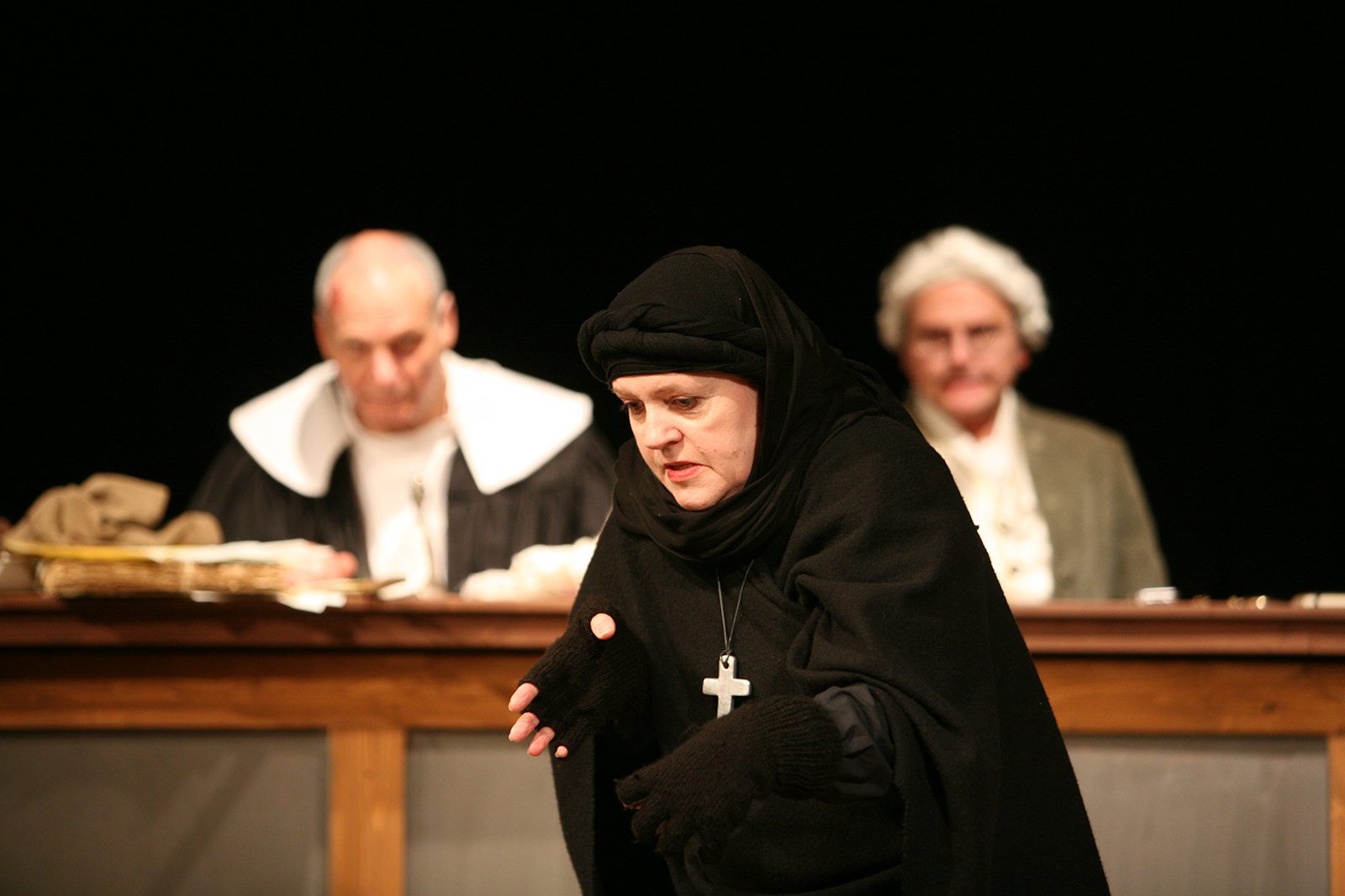 theater im enovum Stück der zebrochene Krug