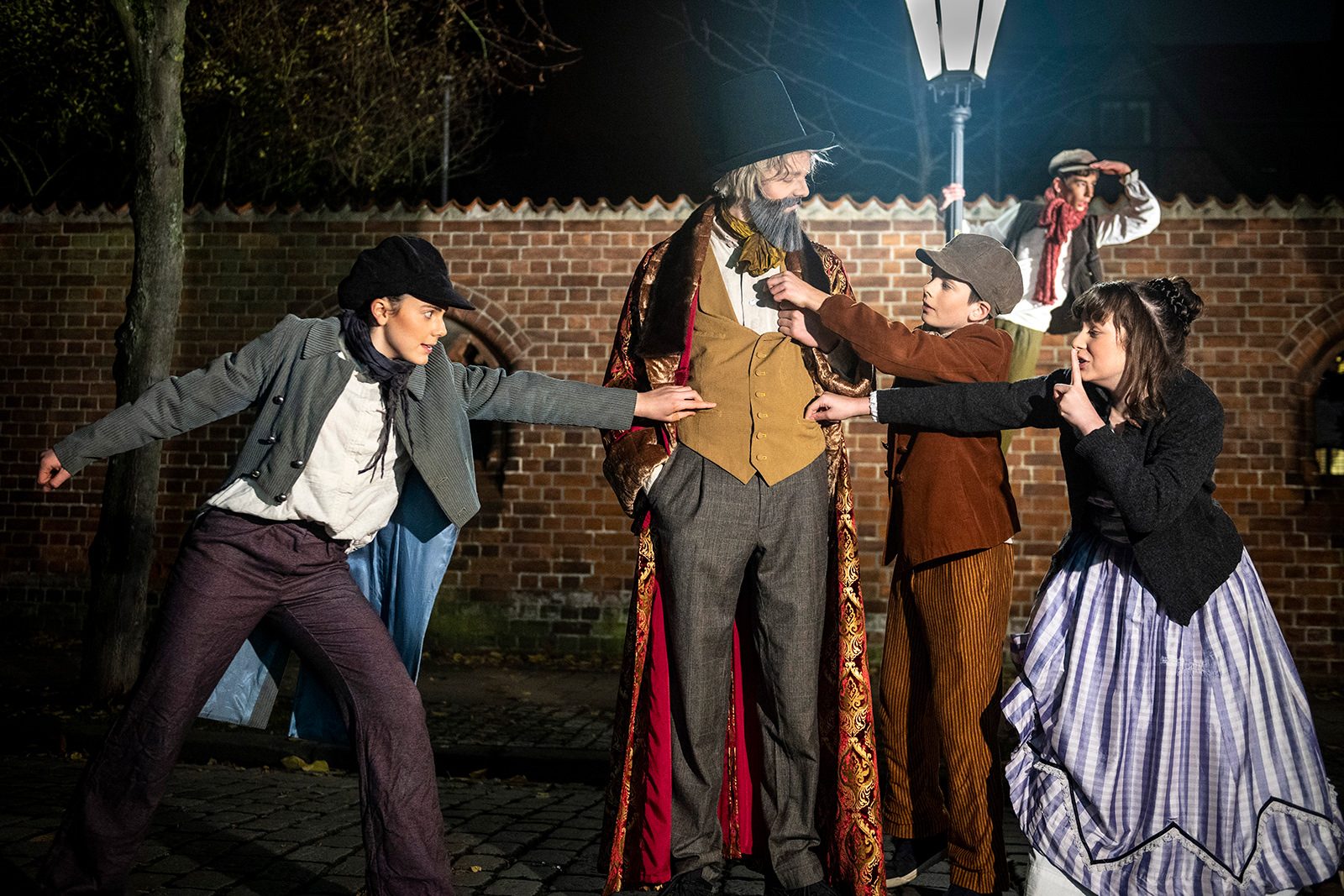Oliver Twist - Kinderbuchklassiker im theater e.novum in Lüneburg